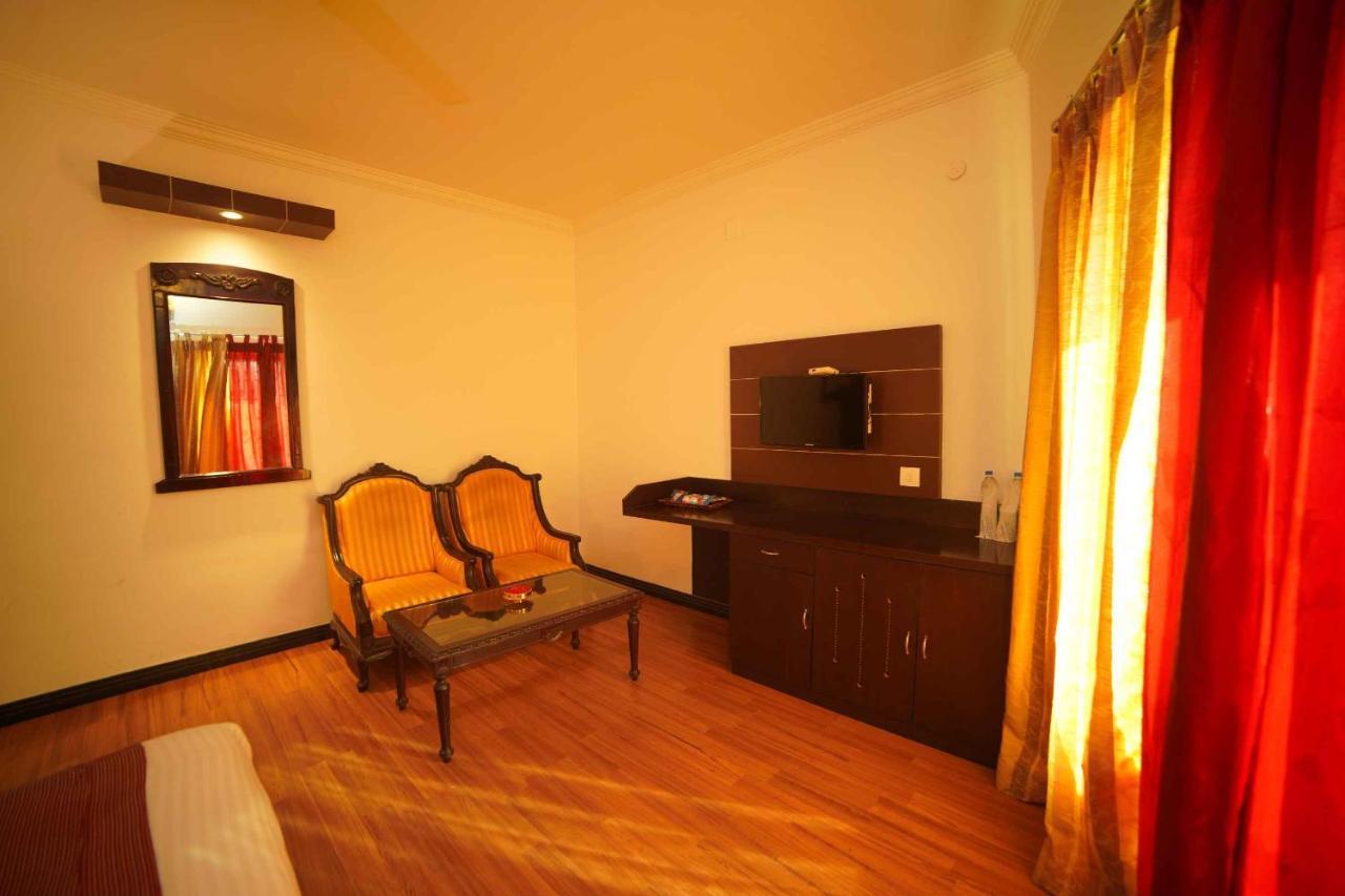 The Vyshakh Hotel Guruvāyūr Exterior foto