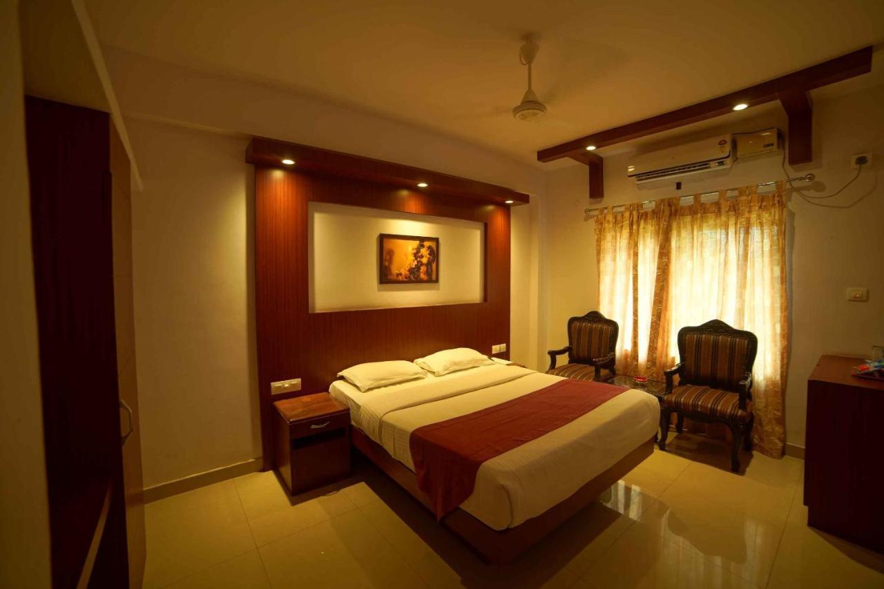 The Vyshakh Hotel Guruvāyūr Exterior foto