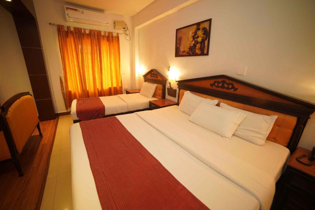 The Vyshakh Hotel Guruvāyūr Exterior foto