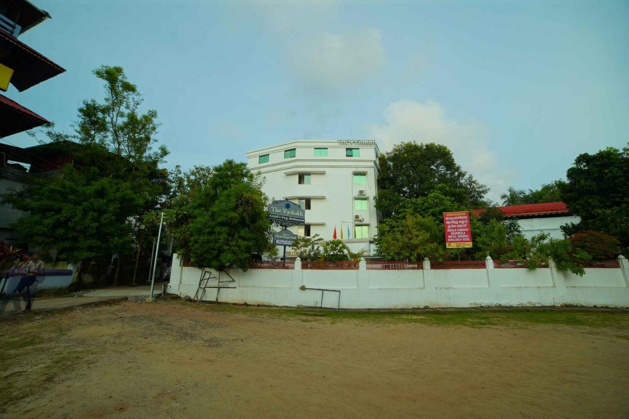 The Vyshakh Hotel Guruvāyūr Exterior foto