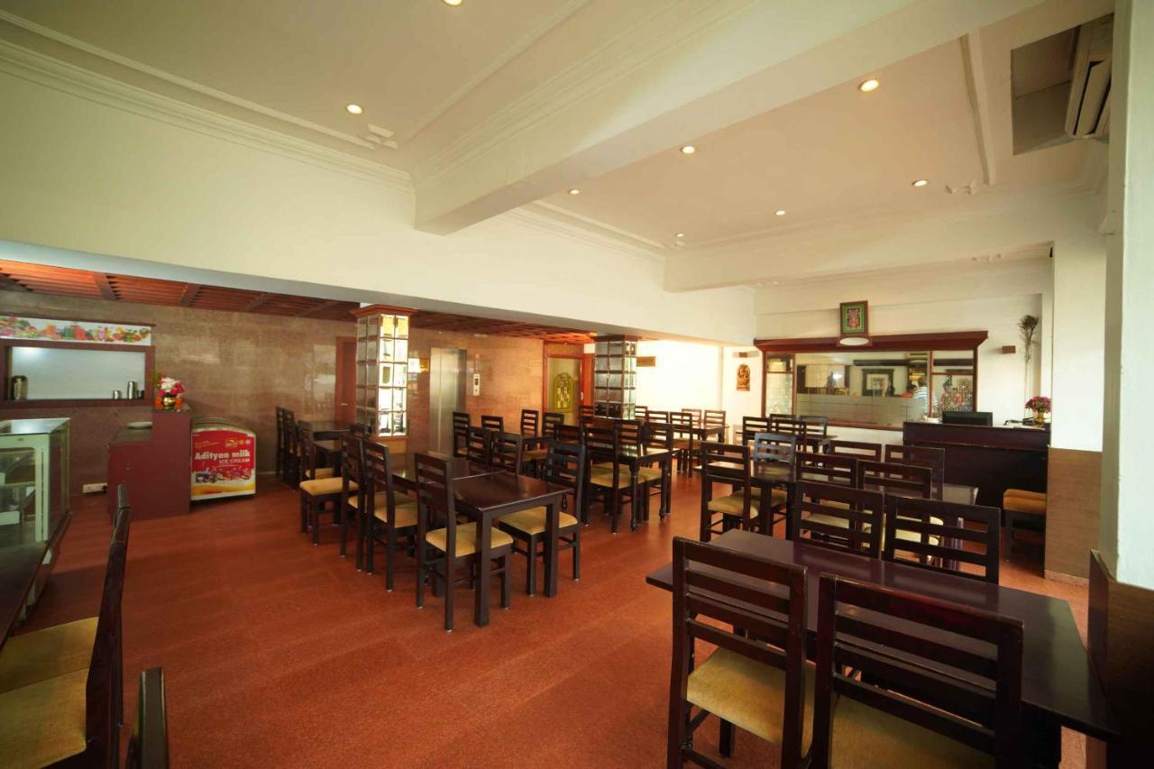 The Vyshakh Hotel Guruvāyūr Exterior foto